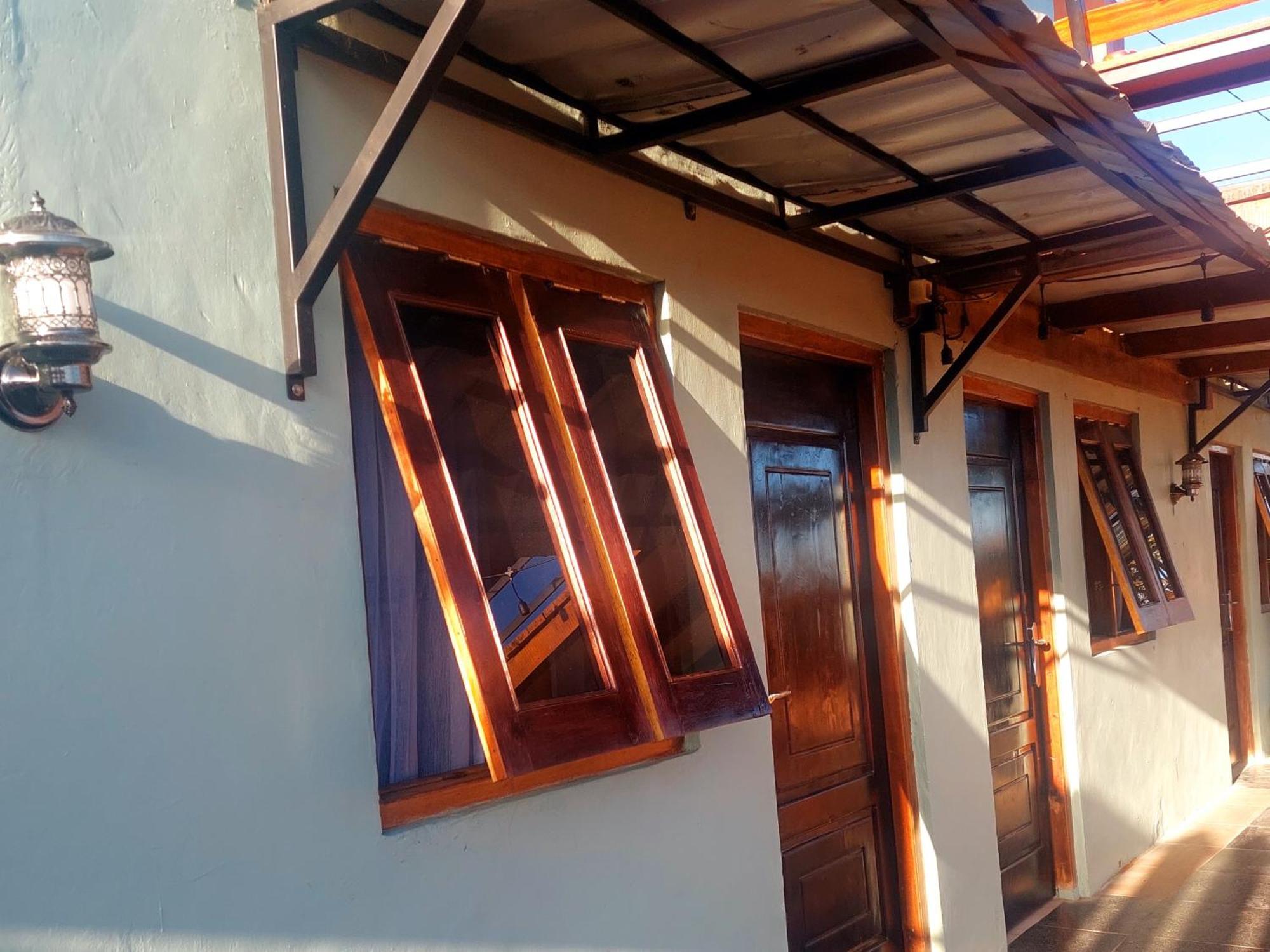 Kopa Hilltop - Family Guest Home Ruteng Cameră foto